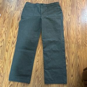 Gloria Vanderbilt size 18 gray pants.